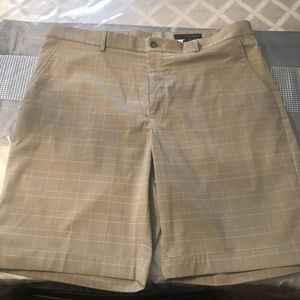 Greg Norman Beige golf shorts